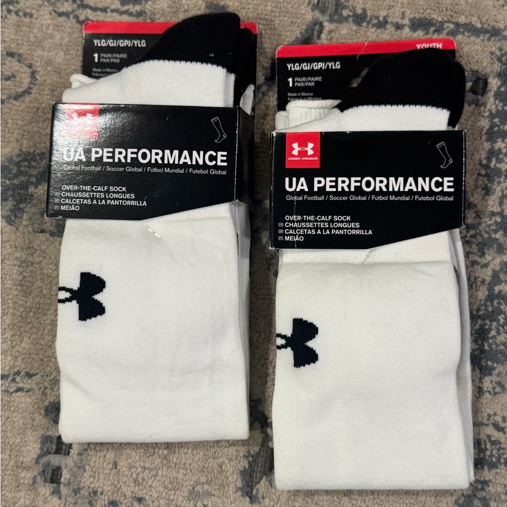 Under Armour Performance White Over The Calf Socks Youth Large